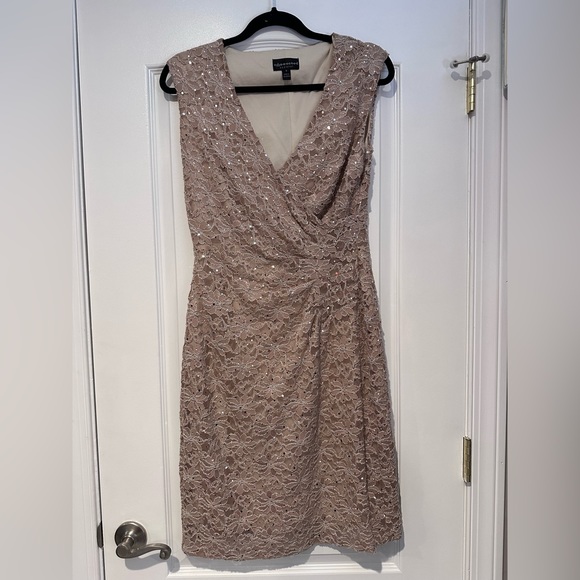 Semi-Formal to Formal Champagne Gold Dress - Picture 1 of 5